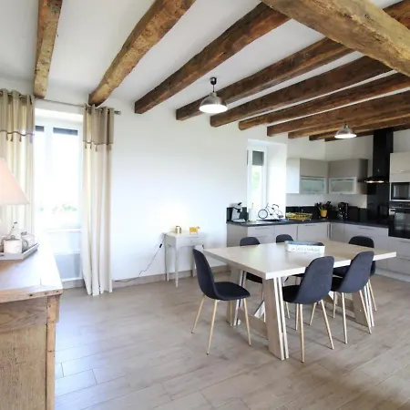 Maison De Charme Renovee Avec Cheminee Et Terrasse, Proche Du Parc Des Volcans, Ideale Pour Randonnees - Fr-1-742-429 * Pléaux