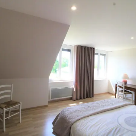 Maison De Charme Renovee Avec Cheminee Et Terrasse, Proche Du Parc Des Volcans, Ideale Pour Randonnees - Fr-1-742-429 Semesterbostad