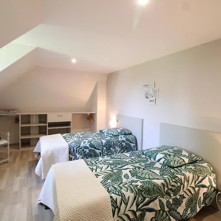 Maison De Charme Renovee Avec Cheminee Et Terrasse, Proche Du Parc Des Volcans, Ideale Pour Randonnees - Fr-1-742-429