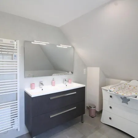 Maison De Charme Renovee Avec Cheminee Et Terrasse, Proche Du Parc Des Volcans, Ideale Pour Randonnees - Fr-1-742-429 Ferienhaus *